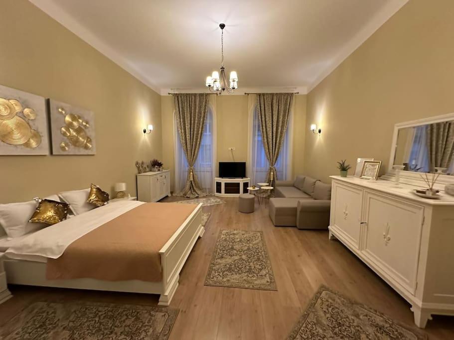 Studio Montaldo Μπρασόβ Εξωτερικό φωτογραφία